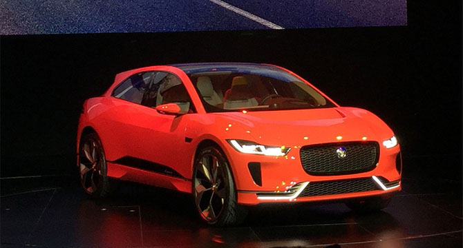 ׿늄SUV ݱI-PACE܇Їl