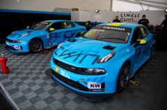 Q(zhn)~֣Lynk & Co Cyan Racing܇ǰ