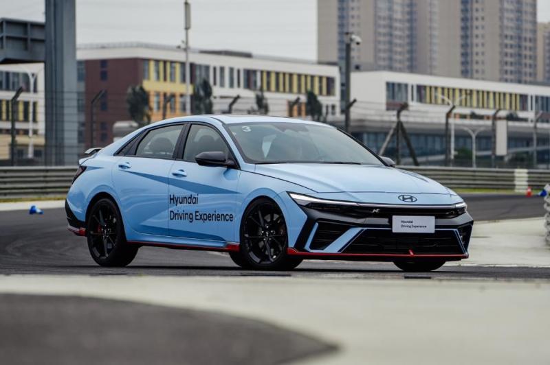 4ȫElantra N{׿Խܺͳɫ{񂘷ȤAˌIýwMߵһºu.jpg